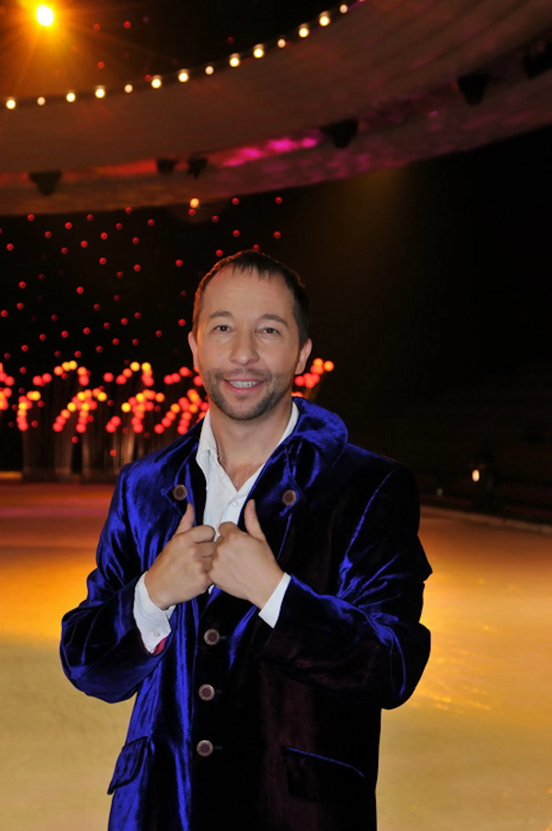 DJ Bobo begeistert das Publikum, Popkultur in voller Fahrt.