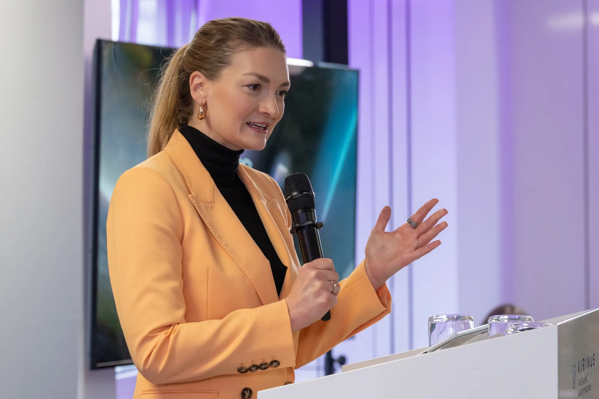 Rednerin bei der KIRINUS Tagesklinik Eröffnung