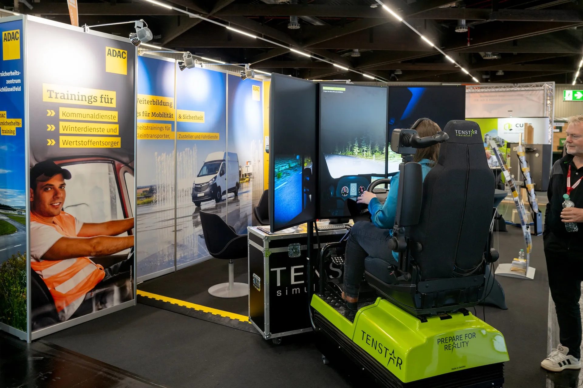 Fahrsimulator für kommunale Fahrzeugschulung