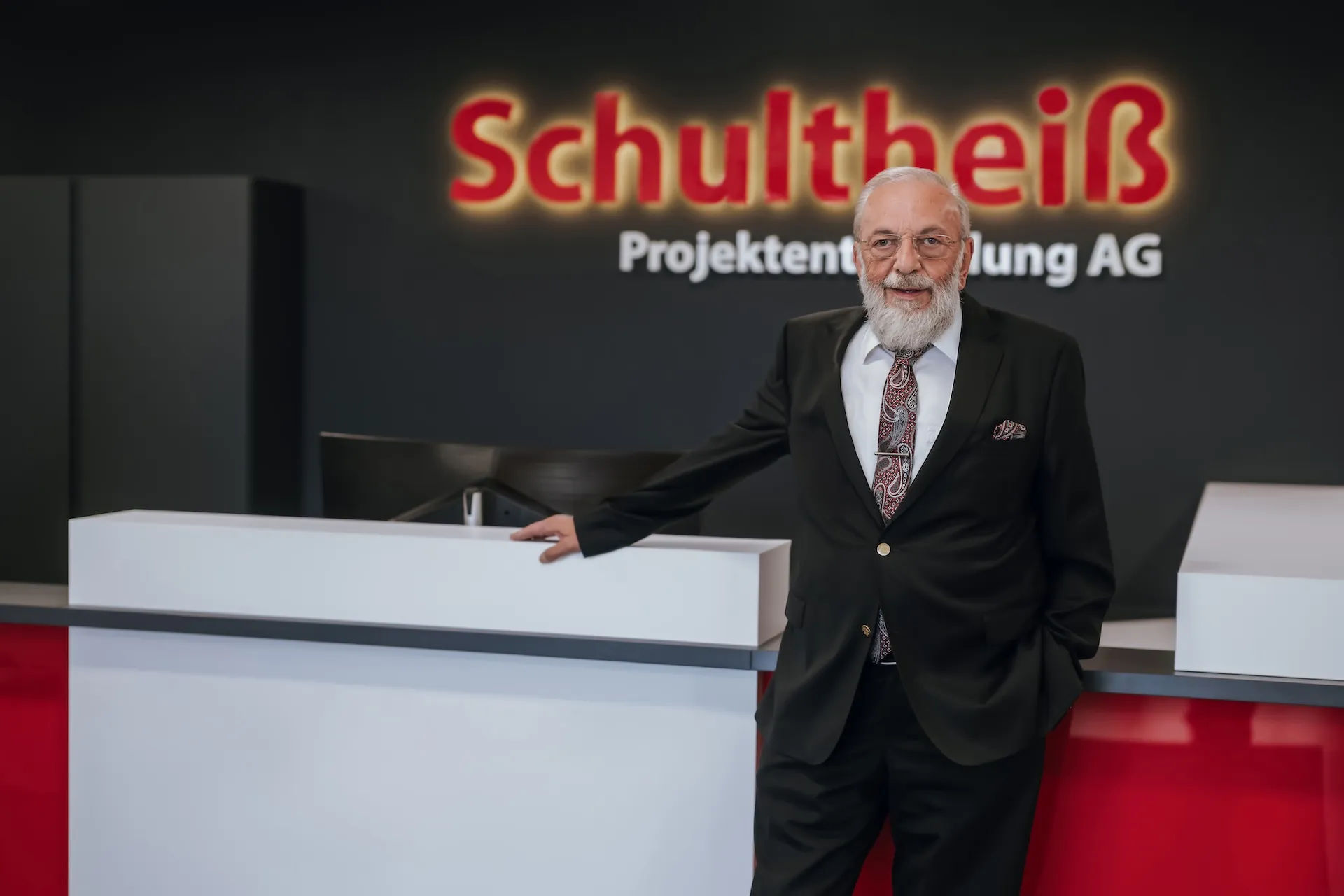 Manager der Schultheiss AG, Businessfoto mit Firmenbezug