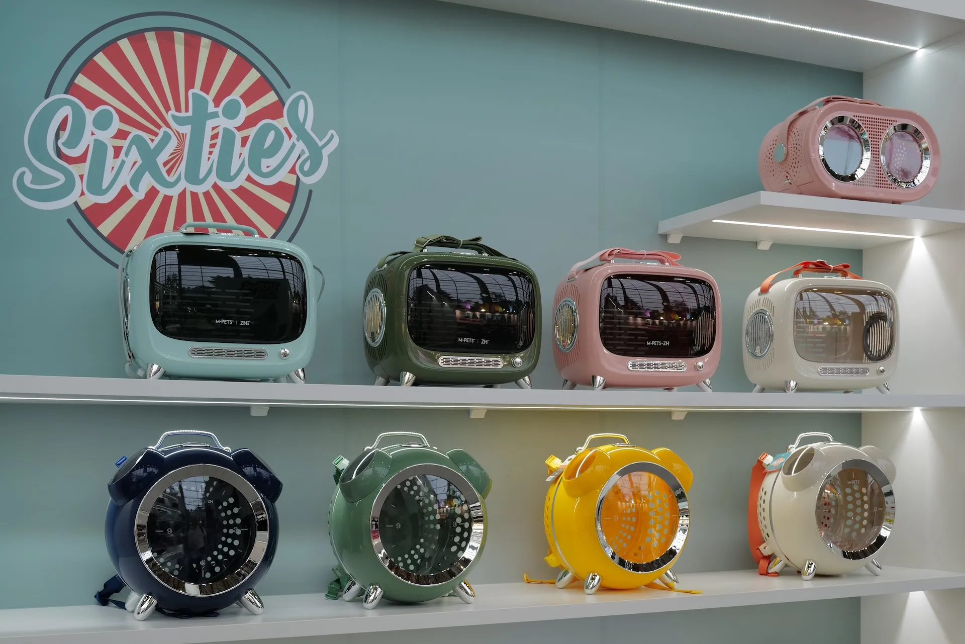 Produktfotografie Nürnberg: Retro-Bluetooth-Lautsprecher als freigestelltes Produktfoto