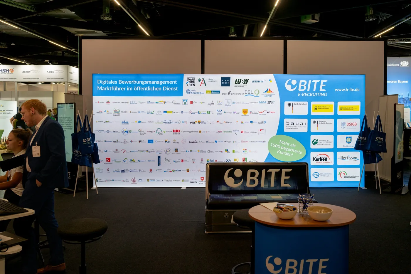 Booth with logo wall at KOMMUNALE in Nuremberg
